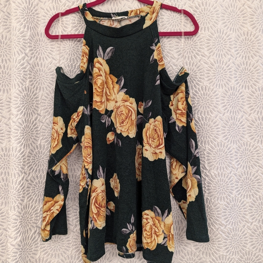 Chic Soul Cold Shoulder Dark green floral sweater top